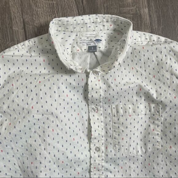 2/$20 Old Navy slim Fit Oxford Button Down Shirt in Cow Boy Blue - Picture 9 of 10